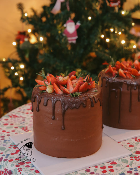 Chocolate cake variants (L)