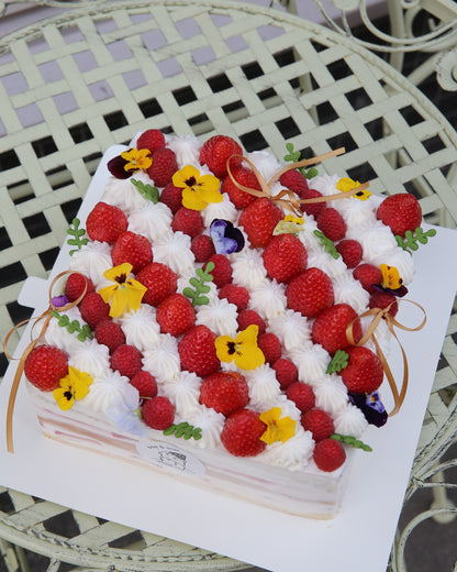 Vanilla-fruits cake (L)