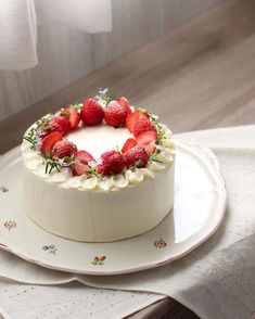Vanilla-fruits cake (L)